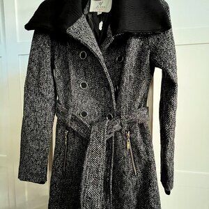 EUC GUESS wool blend double breasted knit cowl collar/cuffs (S/P) belted